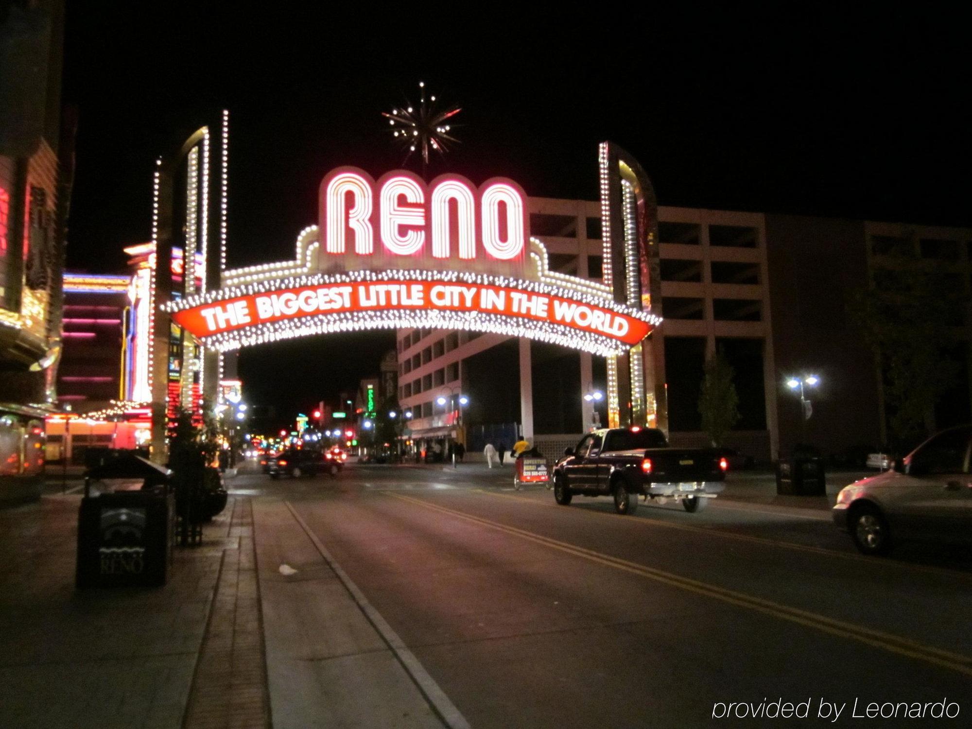 Holiday Inn Express Reno Airport By Ihg Exterior foto